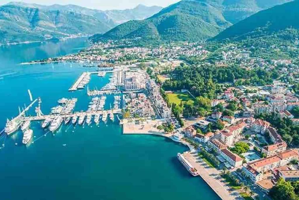 Apartman A&M Τίβατ Εξωτερικό φωτογραφία