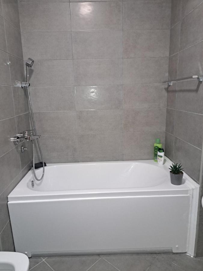 Apartman A&M Τίβατ Εξωτερικό φωτογραφία